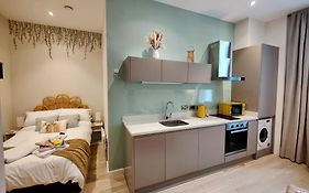 Liverpool Gem: Cozy Studio Retreat