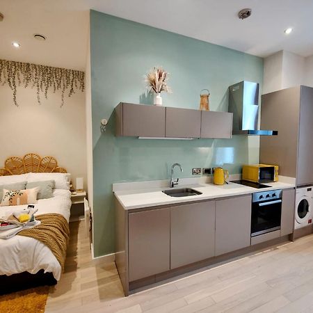 Liverpool Gem: Cozy Studio Retreat Exterior photo